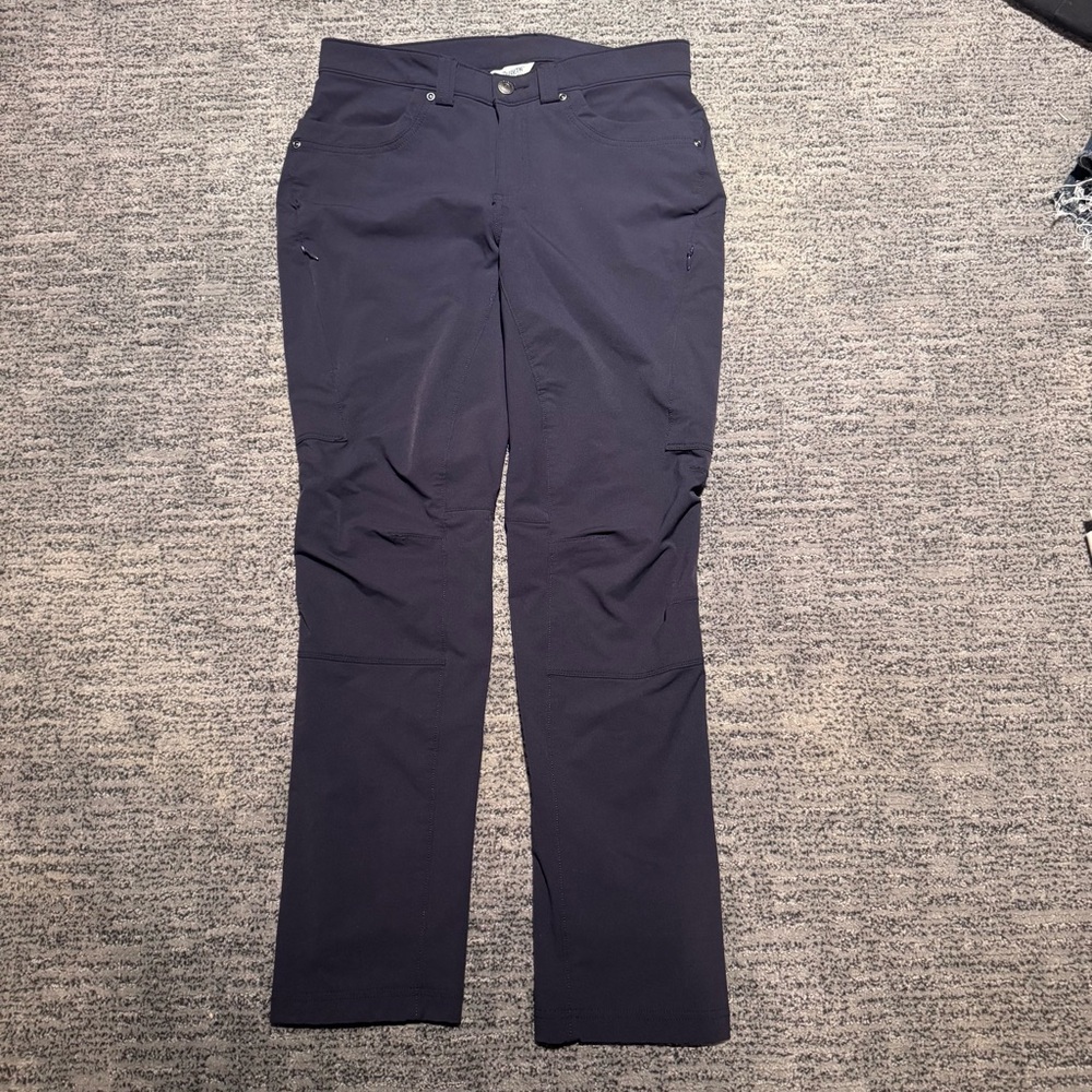 Duluth Trading Co Women's Dark Blue Straight Leg Jeans